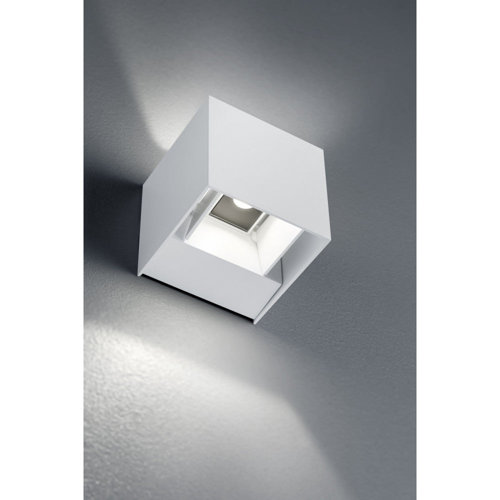 Trio ADAJA 226860231 kültéri fali led lámpa  matt fehér   fröccsöntött alumínium   incl. 2 x SMD, 3W, 3000K, 240Lm   SMD   240 lm  IP54   A+
